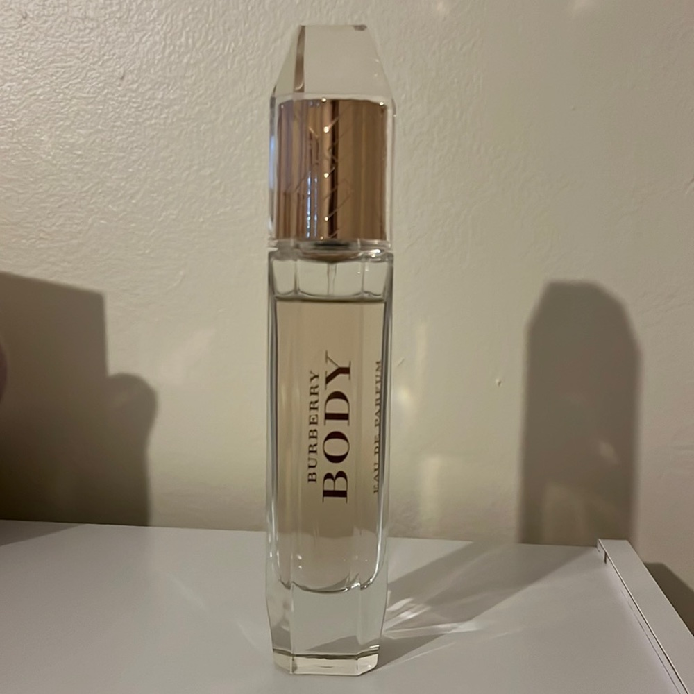 Burberry body womens